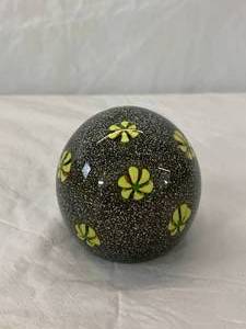 lot 124 image: Glass Paper Weight