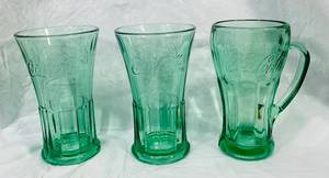 lot 136 image: Coca Cola Glass Drinking glasses