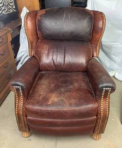 lot 139 image: Leather Nail head Chair