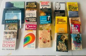 lot 165 image: Paperback books Lot #6