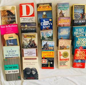 lot 170 image: Paperback books Lot #11