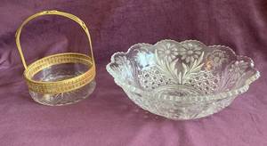lot 208 image: 2 Glass Candy Bowls