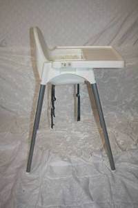 lot 19 image: Ikea Highchair