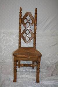 lot 26 image: Vintage Wooden Rattan Chair