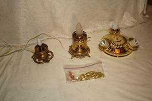 lot 53 image: 3 light fixtures