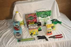 lot 70 image: Garden Supples