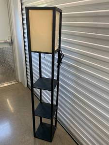 lot 12 image: Contempary Floor Lamp