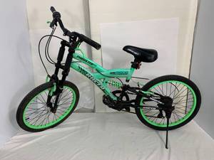 lot 43 image: Kent Dirt Bike