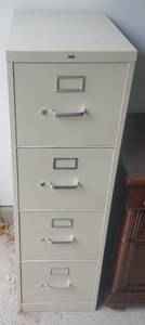lot 6 image: HON 4-DRAWER FILE CABINET