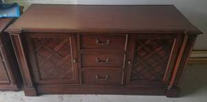 lot 1 image: HAVERTYS TV CONSOLE (65 W x 24.5 D x 33 H)