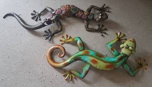 lot 58 image: PATIO  YARD DECOR LIZARDS