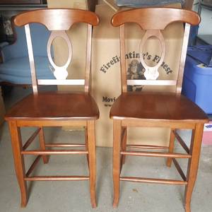 lot 62 image: HIGH WOODEN STOOLS