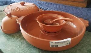 lot 118 image: TERRA COTTA KITCHEN ITEMS