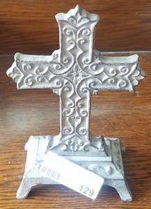 lot 129 image: FREESTANDING CAST IRON CROSS