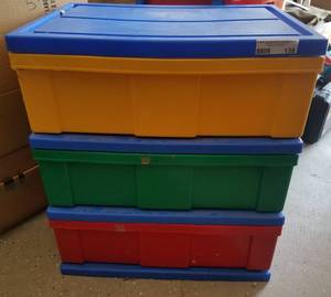 lot 138 image: 3-DRAWER MULTI-COLOR PLASTIC STORAGE CONTAINER