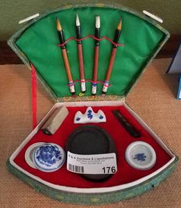 lot 176 image: ASIAN THEMED PAINTING  COLORING SET