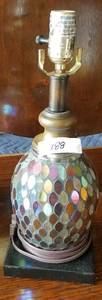 lot 188 image: TABLE TOP LAMP