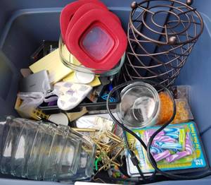 lot 193 image: LOT OF OFFICE SUPPLIES AND MORE