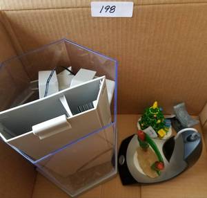 lot 198 image: BETA FISH TANK WITH ACCESSORIES
