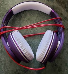 lot 89 image: BEATS BY DRAKE