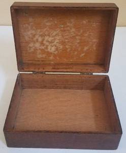 lot 227 image: ANTIQUE WOOD SEED BOX WITH PRICE LABEL (c.1890S - 1900S)