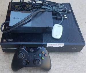 lot 145 image: XBOX ONE GAMING CONSOLE MODEL 1540