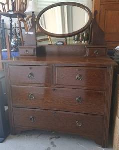 lot 47 image: ANTIQUE WOOD VANITY WITH OVAL MIRROR (39 W x 18.5 D x 31 H)