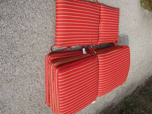 lot 72 image: 4-Chaise Lounge Cushions, By Causal Living