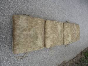 lot 79 image: 4-Lounge Cushions Set