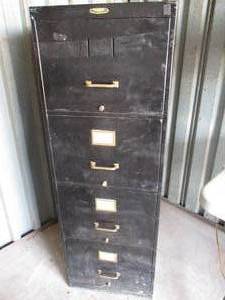 lot 93 image: Vintage- Columbia -Apex Wide HD 4-Drawer Filing Cabinet