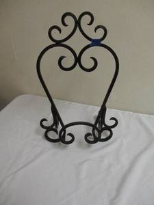 lot 11 image: Heavy Duty wrought Iron Table Top Easel
