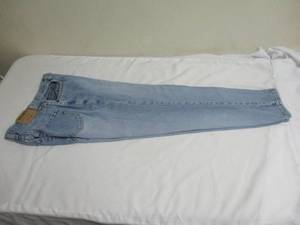 lot 67 image: Eddie Bauer-Petie (6) Loose Fit-Button-Fly Denim Jeans