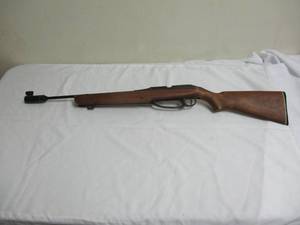 lot 70 image: Daisy Powerline-853, 177 Caliber Pellet Air Rifle, Single Shot, Pump