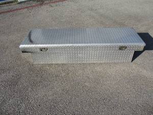 lot 107 image: Diamond Plate  Crossbed Truck Tool  Storage Box