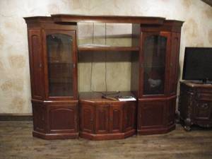lot 78 image: Very Large 5- Piece Entertainment Center with Light Glass framed doors on both sides
