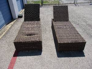 lot 5 image: 2-Plastic Wicker Adjustable Back Chaise Loungers