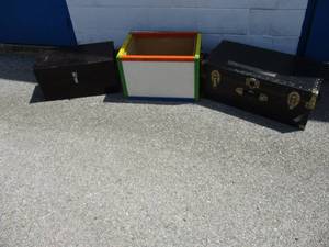 lot 39 image: Lot-Small Trunk, Wooden Box  And Toy Box