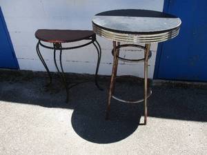 lot 43 image: Lot -2-Tables