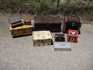 lot 46 image: Lot Of Chest, Boxes and Crate