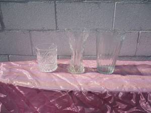 lot 56 image: 3-Crystal Flower Vases