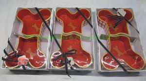 lot 37 image: New Home essentials Bone collection ceramic dog dish sets, 3 total