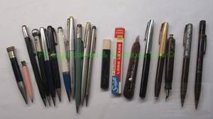 lot 75 image: Vintage sterling Sheaffer fountain pen and more