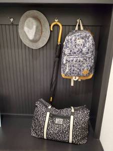 lot 50 image: Variety of Accessories