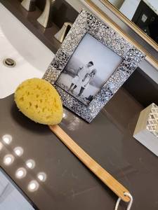 lot 94 image: Tozai Home Frame & Bath Sponge