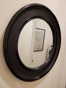 lot 101 image: Black Wood Framed Round Beveled Mirror