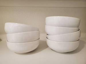 lot 166 image: Threshold White Porcelain Coupe Bowls