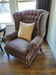 lot 176 image: Wing Back Chair with Nail Head Trim