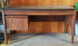 lot 217 image: Solid Wood Desk