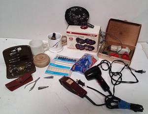 lot 221 image: Personal Grooming &amp Cosmetic Items