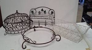 lot 227 image: Metal Household Decorations